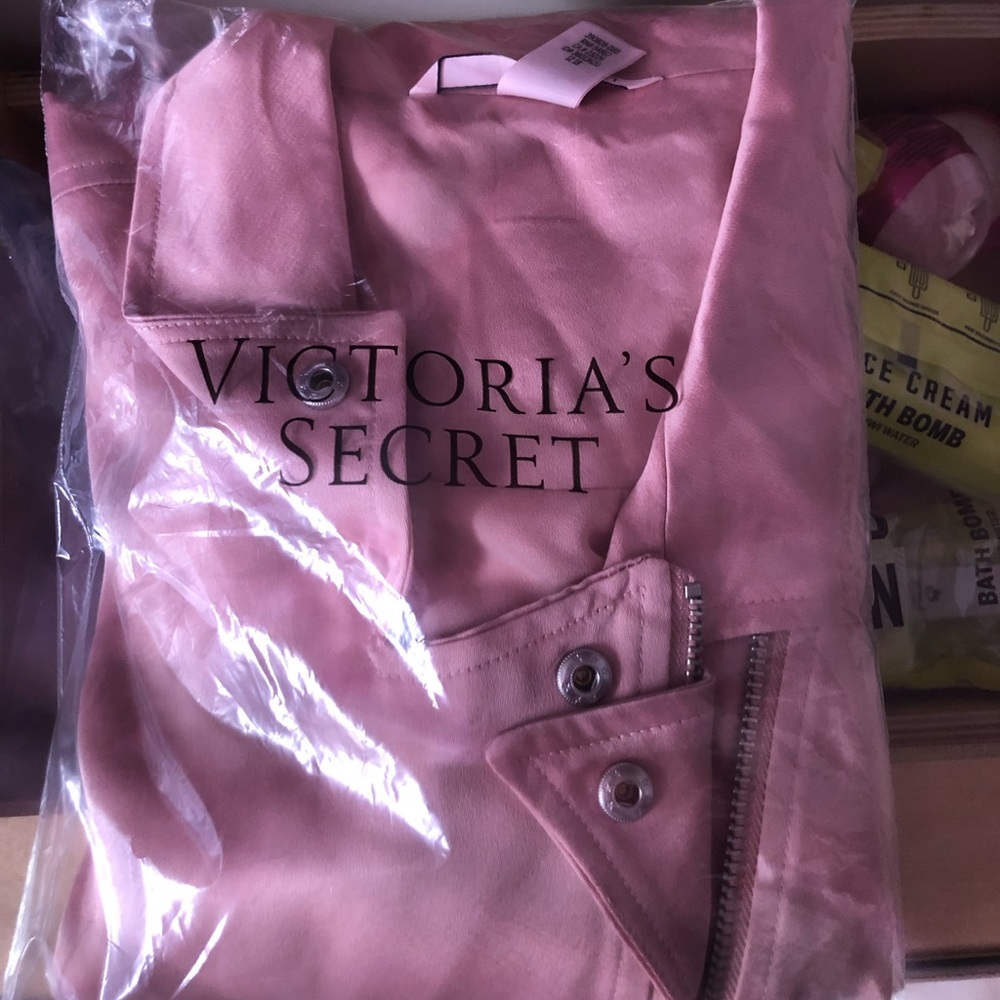 VIctoria’s Secret SATIN MOTTO JACKET! SUGAR ROSE - Picture 2 of 2